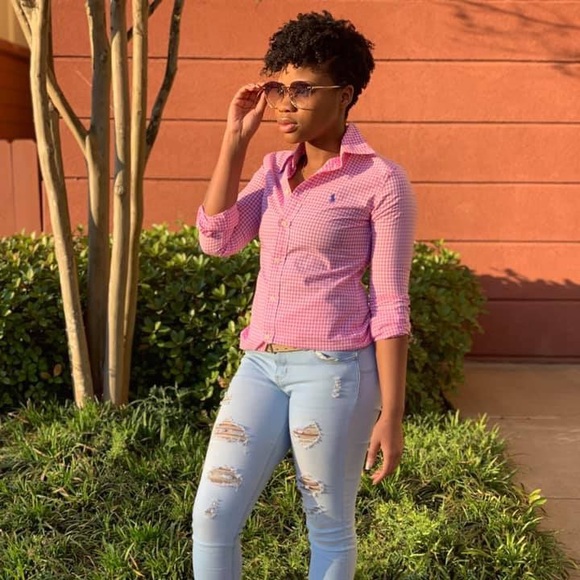 Button DOWN‼️ 😍 - Picture 1 of 3